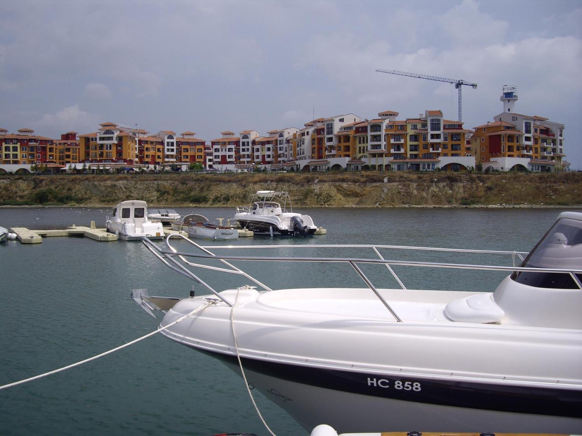 Studio Deluxe In Marina Cape 4 Stars Complex 33 7 Ахелой Екстер'єр фото